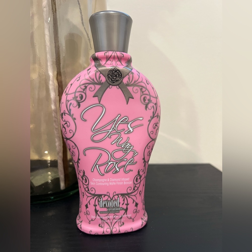 BRAND NEW Yes Way Rose Devoted Creations Indoor Outdoor Tanning Lotion.